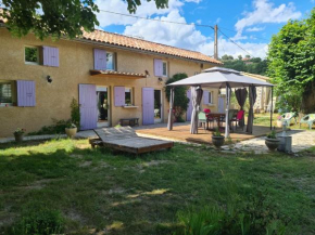 Hotels in Sainte-Tulle